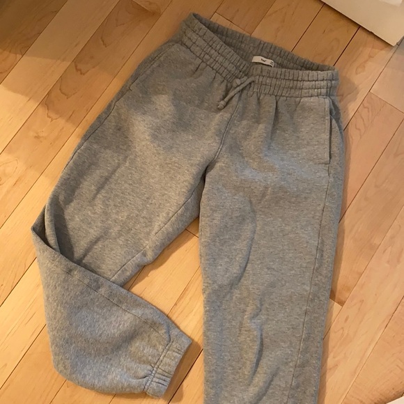 Aritzia Pants - Aritzia TNA Boyfriend Sweat